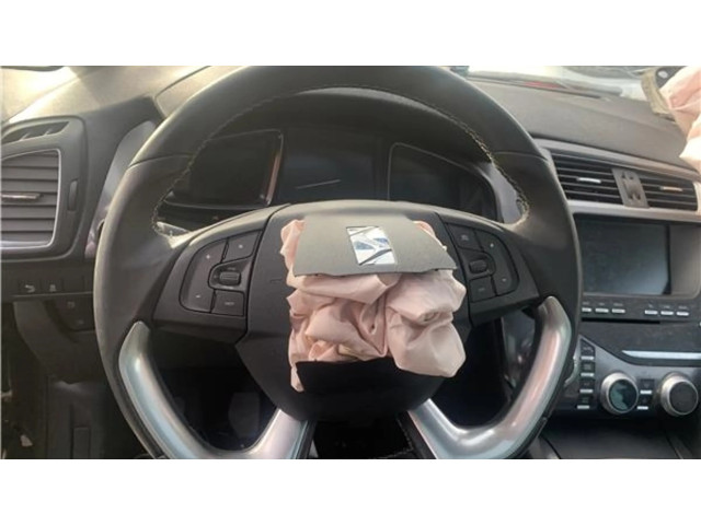 Volant Citroen DS5 2011   