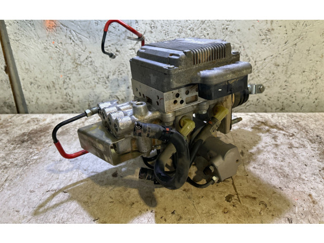 Jednotka ABS 4721052480   Toyota Yaris 2019