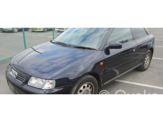 Передняя решётка Audi A3 S3 8L 1996-2003 года 8L0807683      