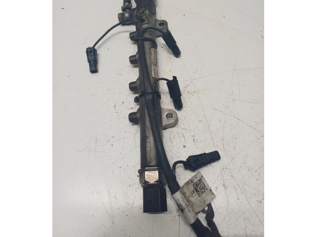 Vstřikovací lišta A6510700495   Mercedes-Benz E A207     