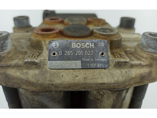Jednotka ABS 0265201022, 950211238   BMW 7 E32 1900