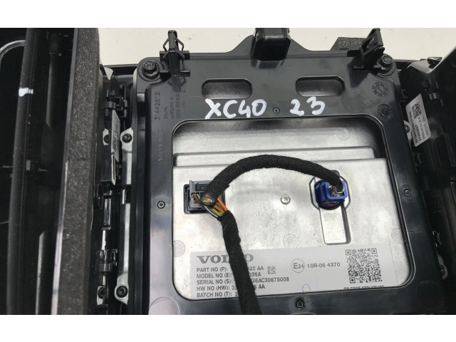 Дисплей    32350422   Volvo XC40