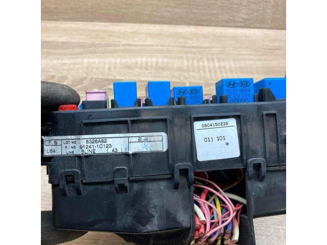   Pojistková skříňka 0804150238, 912411C123   Hyundai Getz 2000