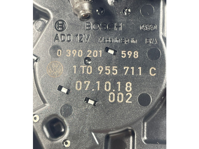Моторчик заднего дворника 0390201598, 1T0955711C    Volkswagen Touran I