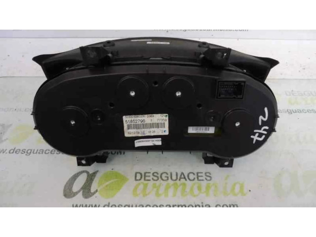 Přístrojová deska  Ford Fiesta 2008 51852796, 503003060200  