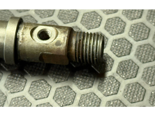 Injektor Einspritzdüse 0591302010    Audi A8 S8 D2 4D   
