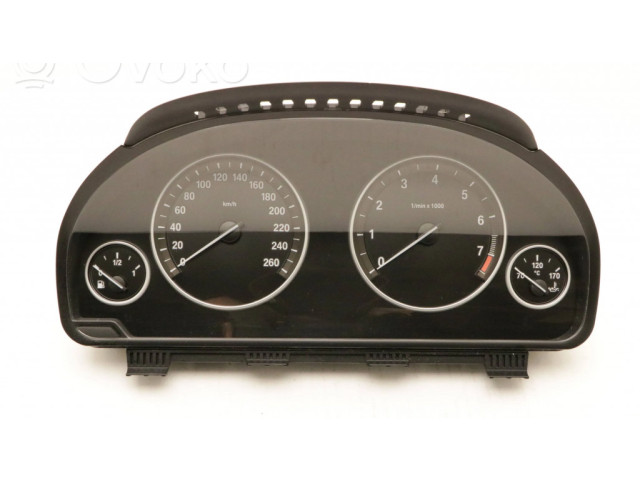 Přístrojová deska  BMW 5 F10 F11 2010 9249339, 2119960  