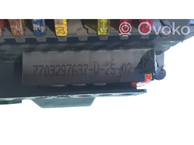   Pojistková skříňka 7703297637, 7700821586   Renault Laguna  1997