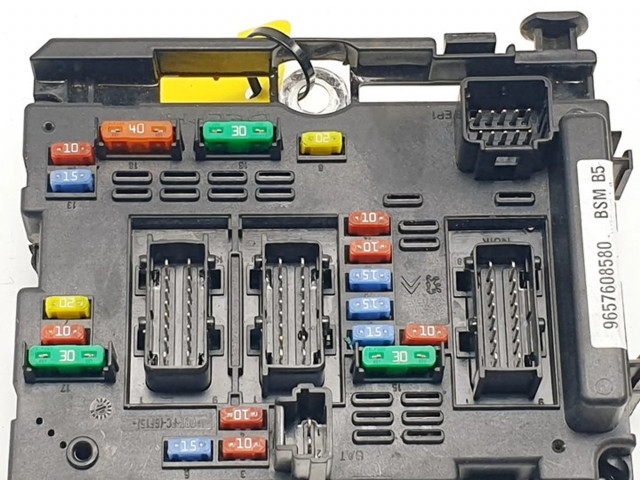 Блок предохранителей 9657608580, BSMB5   Citroen C5    