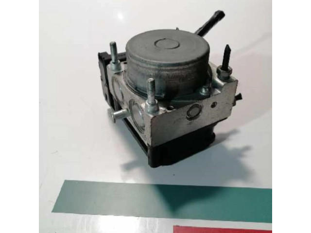 Jednotka ABS 8200747140   Renault Clio III 2010
