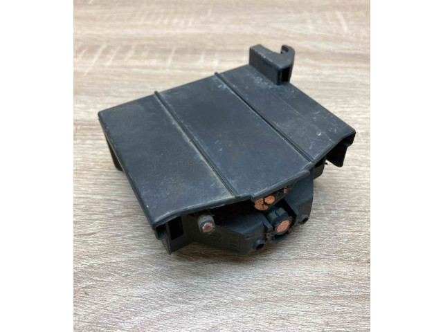   Pojistková skříňka 90506262, 9647301   Opel Vectra B 1996