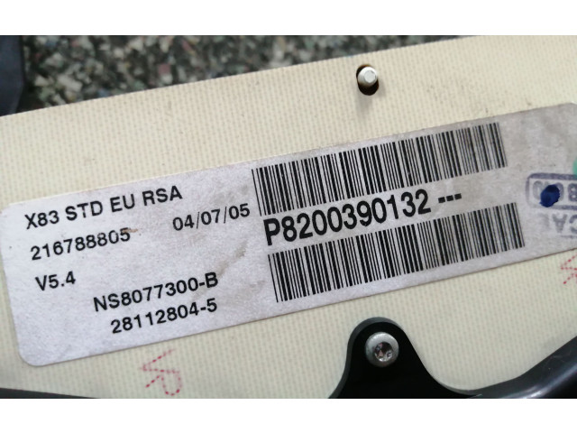 Přístrojová deska  Renault Trafic II (X83) 2009 216754648, 216501761  
