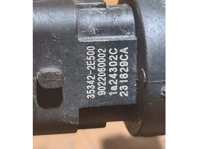 Vstřikovací lišta 353502B110, 9062040002   KIA Ceed    G4FD 