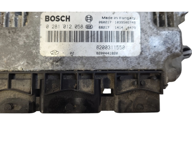 Блок управления двигателя 0281012058, 8200311550   Renault Espace IV