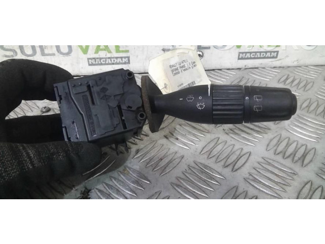 Ручка стеклоочистителей 7701036541   Renault Safrane