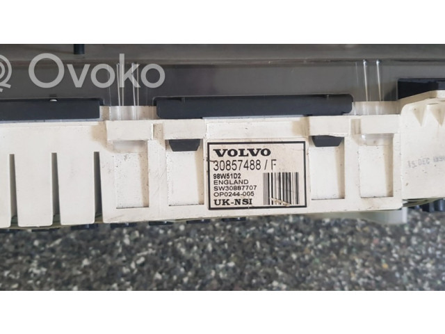 Přístrojová deska  Volvo S40, V40 2000 30857488  