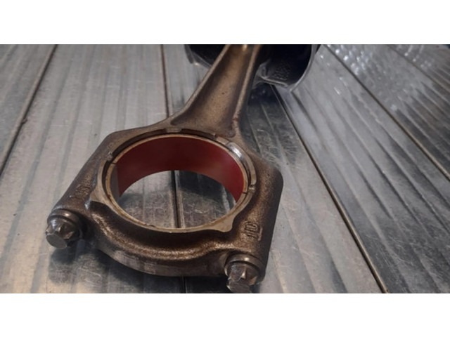 Píst 8678931, 9494399   BMW X2 F39  pro benzínový motor 2.0  