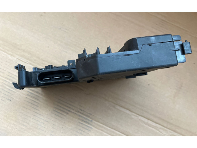 Блок предохранителей A2075402050   Mercedes-Benz E A207    