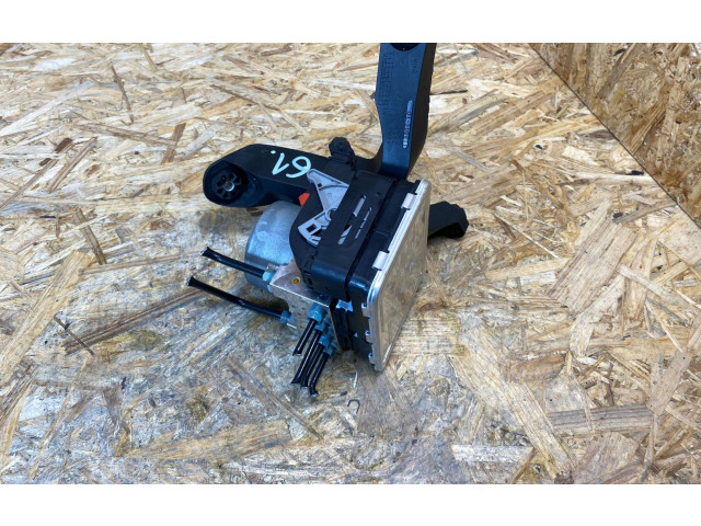Jednotka ABS 5A7F7F4   BMW 1 F40 2019
