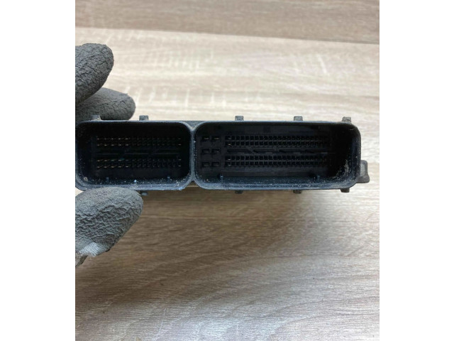 Řídící jednotka 55198921, 0281012548   Opel Astra H 2004