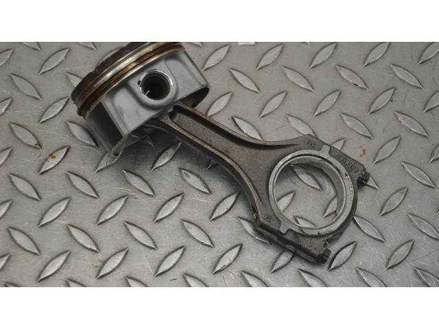 Píst 400A4793   Porsche 911 991    MDC.HA 