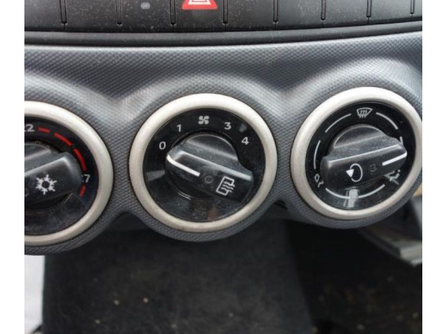 Моторчик заднего дворника 4548200208    Smart ForFour I