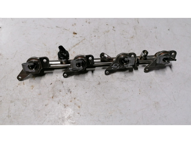 Vstřikovací lišta A2780703495   Mercedes-Benz GL X166  pro benzínový motor 4.7 278 