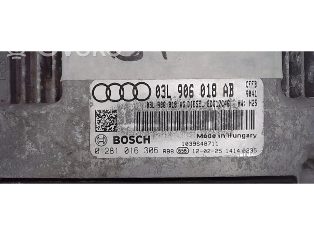 Блок управления двигателя 8P0920902E   Audi A3 S3 8P