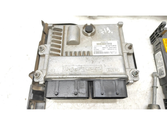 Комплект блоков управления 9818035080, 9831983280   Peugeot Traveller