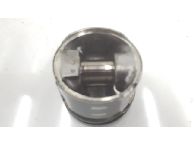 Píst 0628V1, 1151CB   Citroen C4 I  pro naftový motor 1.6  