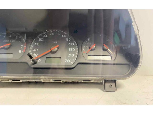 Pojistková skříňka Спидометр (приборный щиток) 30889710, 01W47D1   Volvo S40, V40 2002