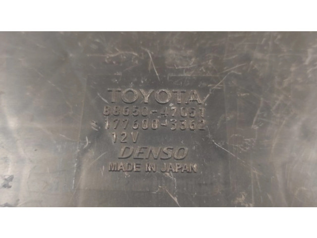 Блок управления климат-контролем 8865047051   Toyota Prius (XW20)