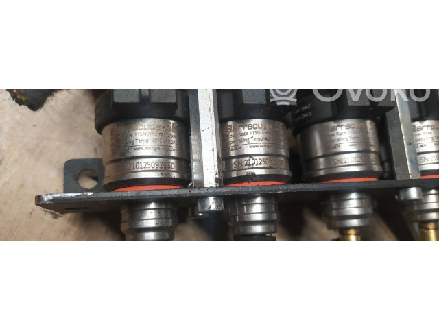 Vstřikovač 110r006410   Honda HR-V  pro benzínový motor 1.8  