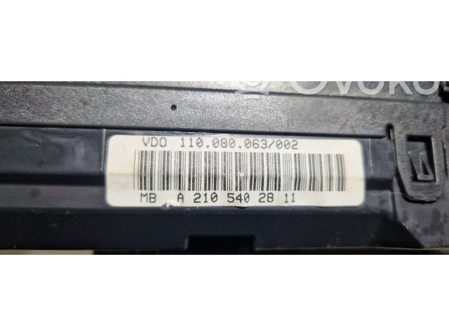 Přístrojová deska  Mercedes-Benz E W210 1999 4B0919860A  