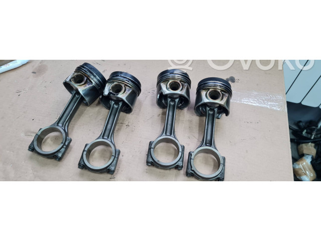 Píst 81L155   Audi A4 S4 B9    DEU DEUA 