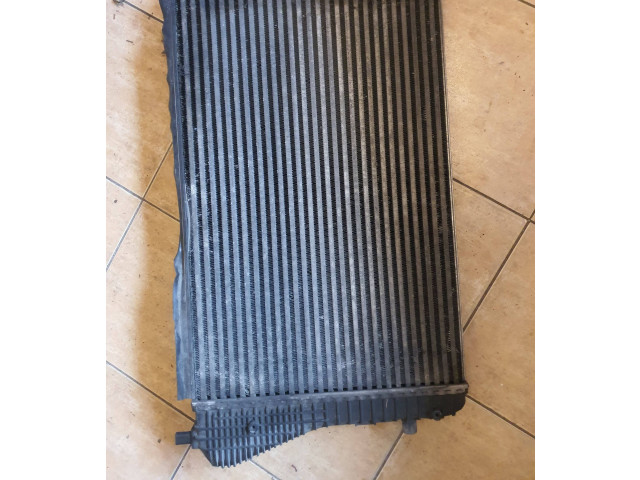 Интеркулер  1K0145803M   Volkswagen Touran I 