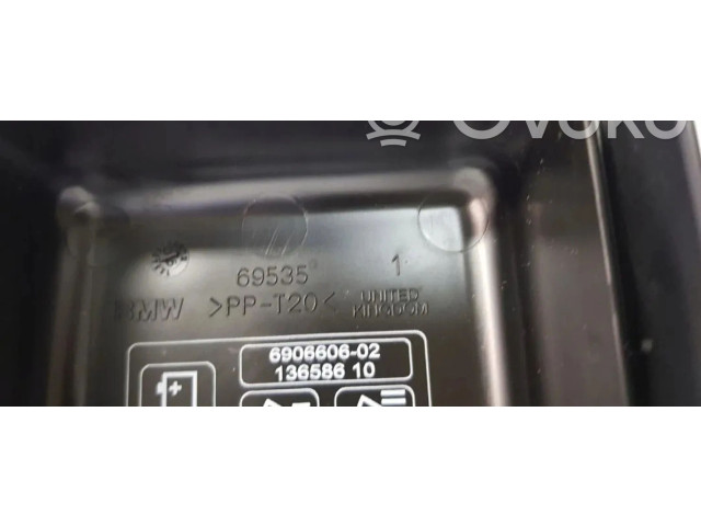   Pojistková skříňka    Mini One - Cooper R50 - 53 2006