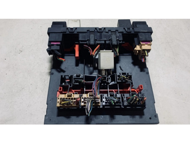 Блок комфорта 3c0937049e, 28022870   Skoda Octavia Mk2 (1Z)   