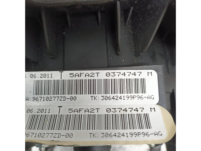 Подушка безопасности водителя 96710277ZD, 0374747M   Citroen C3 Picasso