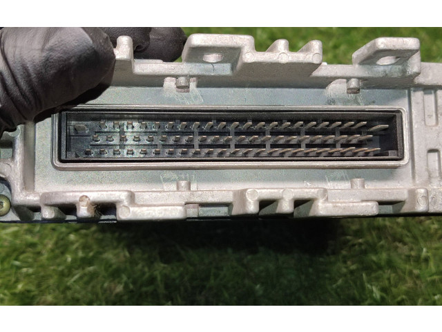 Блок управления двигателем ECU 021906258A, 0261200495   Volkswagen Golf III 1994