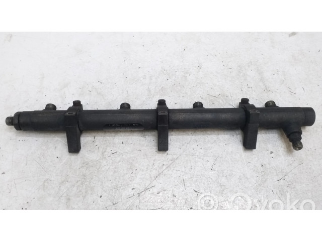 Vstřikovací lišta F00R001029   BMW 7 E65 E66  pro naftový motor 4.0  0577