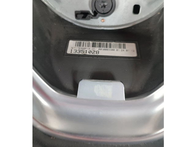 Volant Opel Zafira C 2012 13351028  