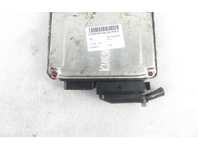 Блок управления двигателя 0281010462, 074906018AK   Volkswagen Transporter - Caravelle T4