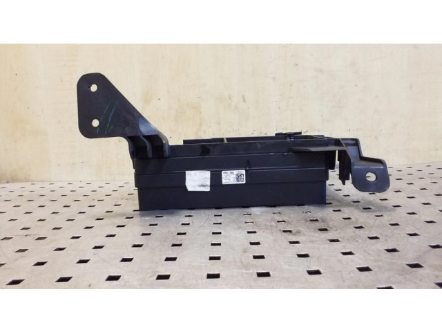   Pojistková skříňka A1645402372, YAP2723706   Mercedes-Benz ML W164 2007