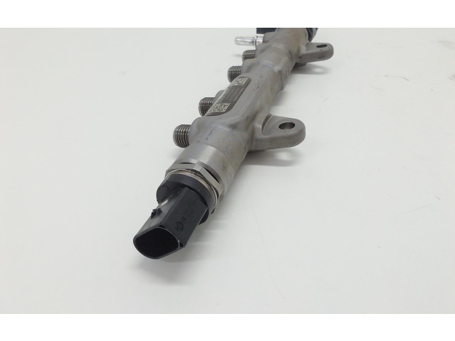 Vstřikovací lišta 851162903, 851162903   BMW 1 F20 F21     