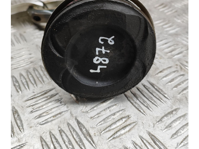 Píst A2780301117, A2780300520   Mercedes-Benz CLS C218 X218    M 278.922 