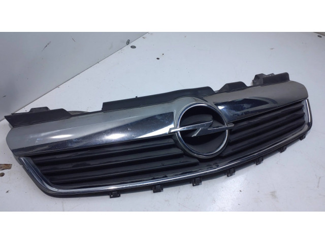 Верхняя решётка Opel Zafira B 2005-2014 года 13157590, 321228108      