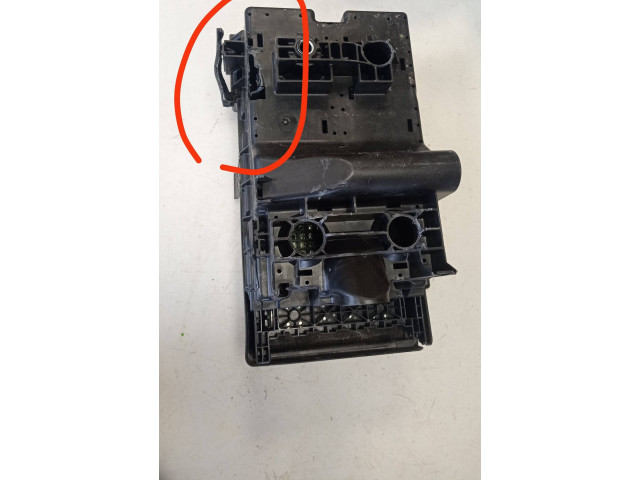   Pojistková skříňka 63565387, 63513560   Chrysler Pacifica 2021