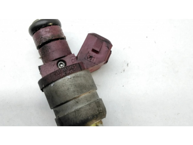 Vstřikovač A2710780023   Mercedes-Benz E W211  pro benzínový motor 1.8  
