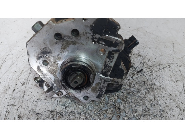 Vstřikovací čerpadlo 8689590, 015003   Volvo S60  pro naftový motor 2.4  